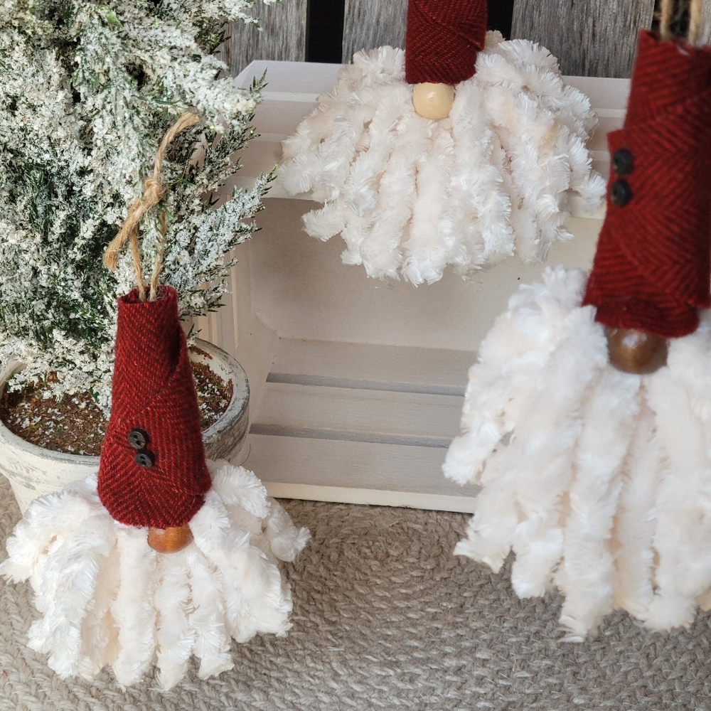 Handcrafted fluffy bearded Santa GNOMIE ornaments - Picture 7 of 7